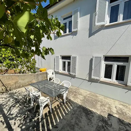 Bohovic Apartment