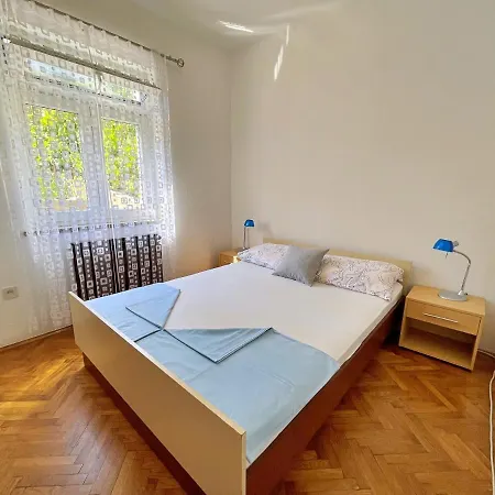 Bohovic Apartment