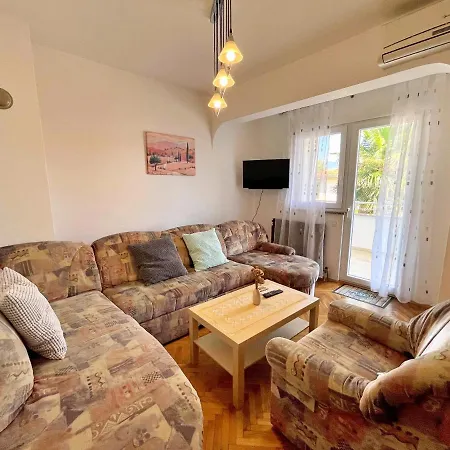 Bohovic Apartment Šilo
